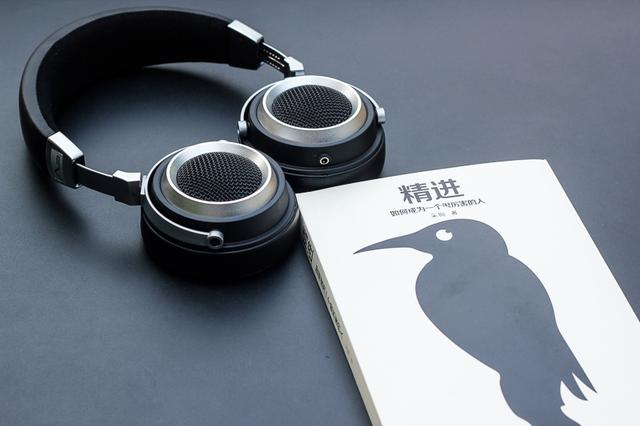 售价只有汪峰耳机一半,音质却差不多