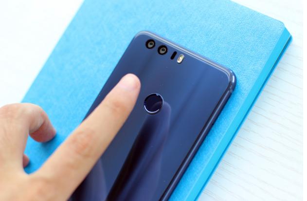 颜值之王,美得令人窒息 荣耀8真机评测